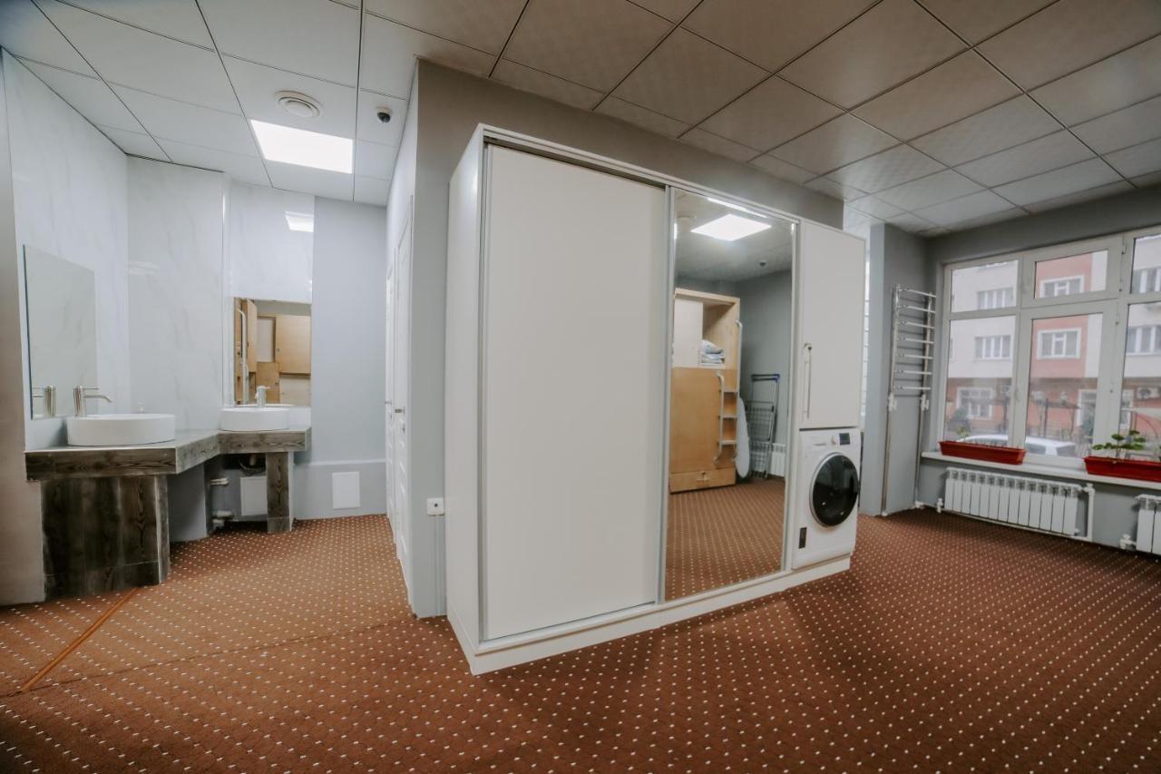 Capsule Hotel Osh Exterior photo