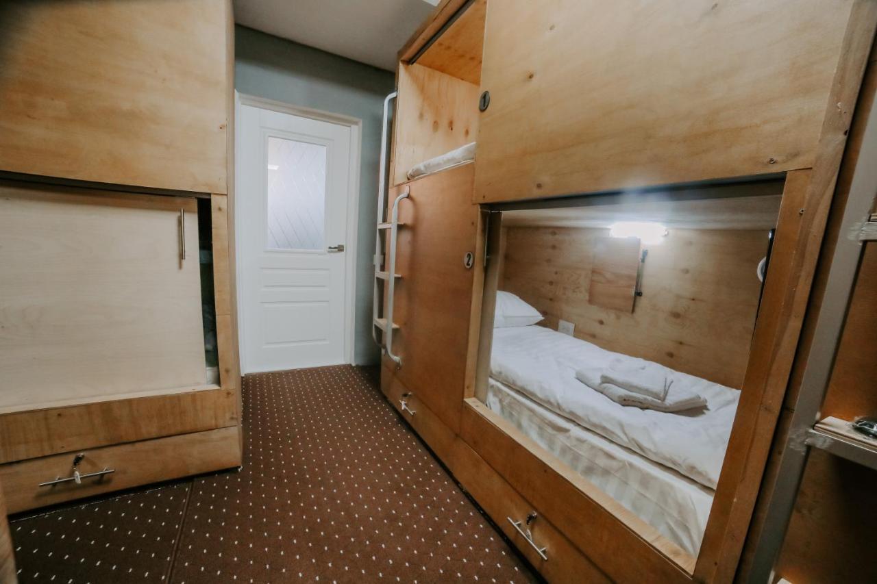 Capsule Hotel Osh Exterior photo
