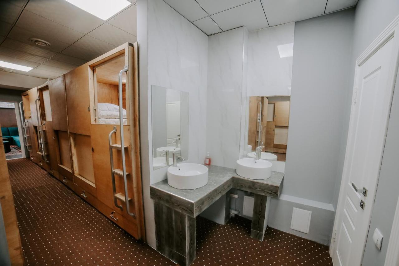 Capsule Hotel Osh Exterior photo